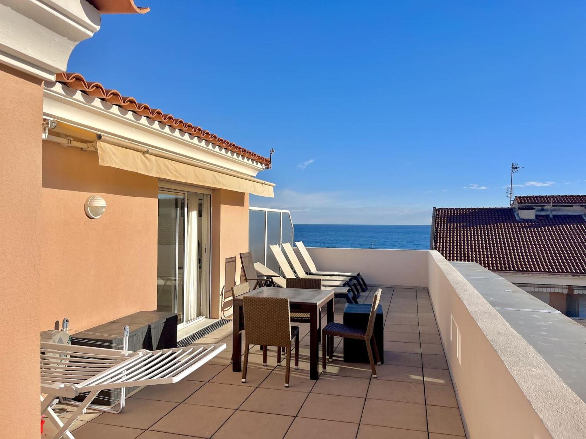"Le Rooftop Des Rivages" Immense Terrasse, Centre Apartment Menton Exterior photo